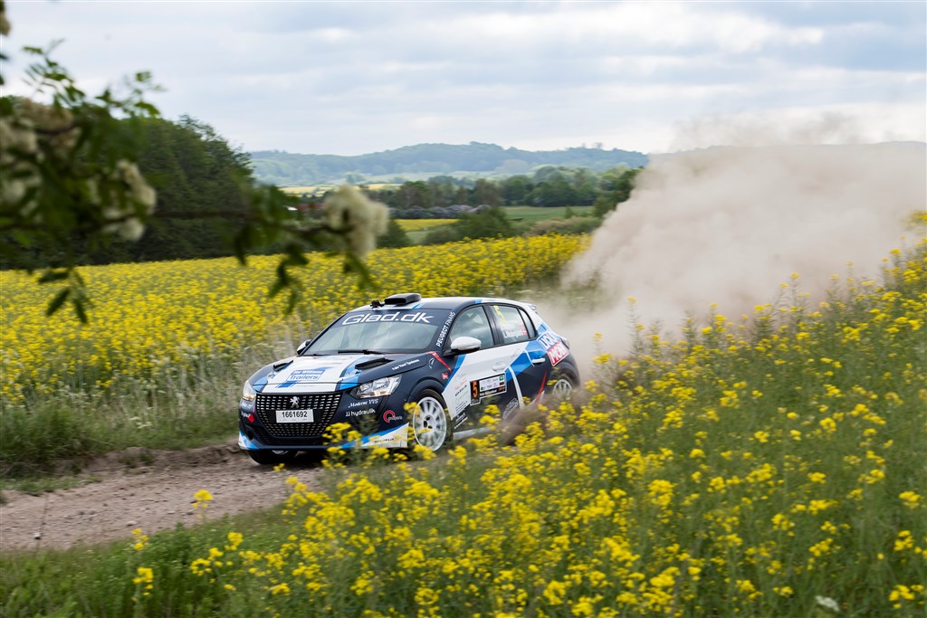 Jacob Madsen og Line Nedergaard følte sig hjemme på de teknisk krævende hastighedsprøver i Rally Vestsjælland.
(Foto: Jokum Tord Larsen)